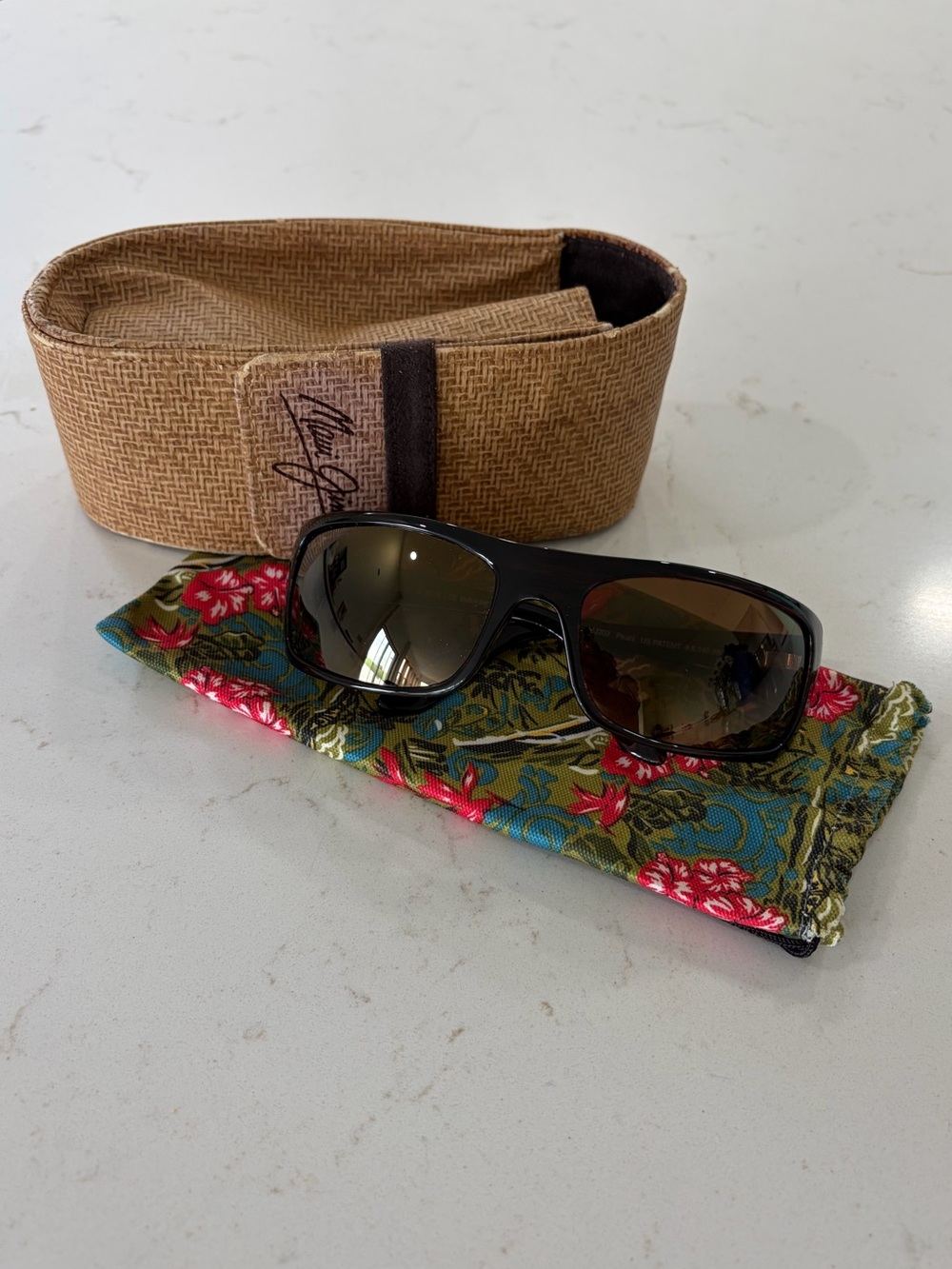 Authentic Maui Jim Tortoiseshell Peahi Sunglasses HCL Bronze Lenses With Case